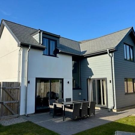 No 1 The Paddock - Spacious Holiday Home With A Hot Tub Bude Exterior photo